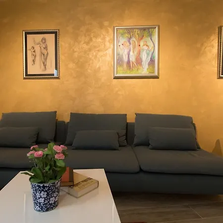 Dam Apartament *